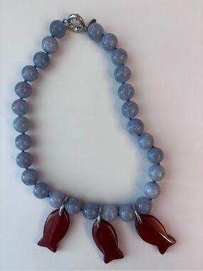 Blue Jade Red Agate 3 Fish pendants Round 14 mm Beads Necklace